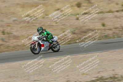 media/Apr-20-2025-AHRMA (Sun) [[393a79c373]]/Race/Group 2/Turn 4b/